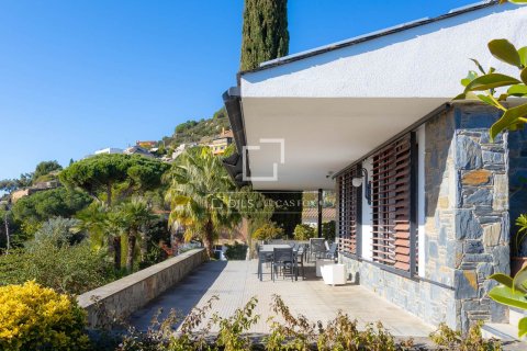 Villa for sale in Tiana, Barcelona, Spain 5 bedrooms, 848 sq.m. No. 150247 - photo 27
