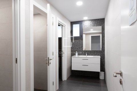 Villa for sale in Tiana, Barcelona, Spain 5 bedrooms, 848 sq.m. No. 150247 - photo 20