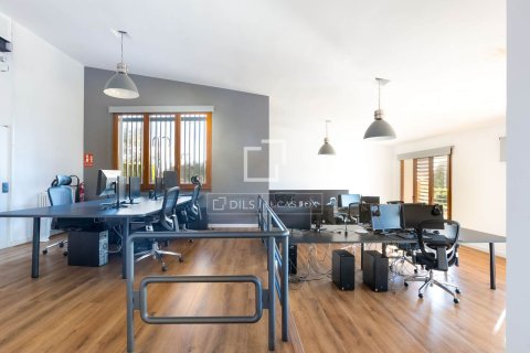 Villa for sale in Tiana, Barcelona, Spain 5 bedrooms, 848 sq.m. No. 150247 - photo 7