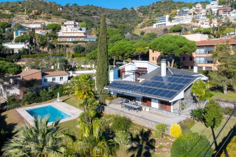 Villa in Tiana, Barcelona, Spain 5 bedrooms, 848 sq.m. No. 150247