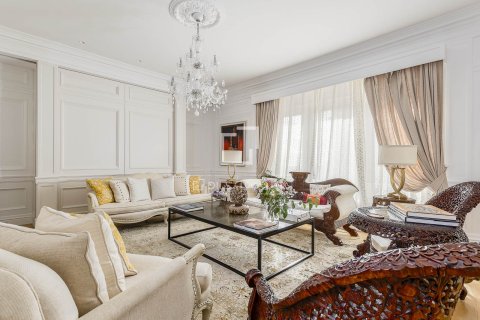 Ático en venta en Barcelona, España 6 dormitorios, 551 m2 No. 150246 - foto 13