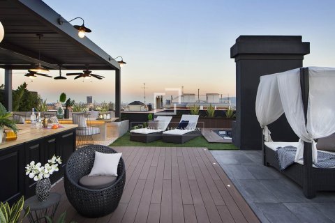 Ático en venta en Barcelona, España 6 dormitorios, 551 m2 No. 150246 - foto 2
