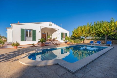 Villa en venta en Sant Lluis, Menorca, España 5 dormitorios, 587 m2 No. 140588 - foto 1