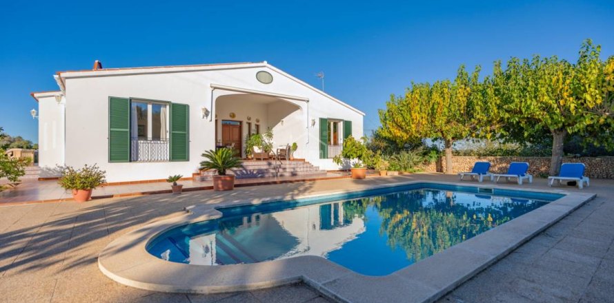 Villa en Sant Lluis, Menorca, España 5 dormitorios, 587 m2 No. 140588