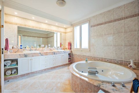 Villa en venta en Sant Lluis, Menorca, España 5 dormitorios, 587 m2 No. 140588 - foto 8