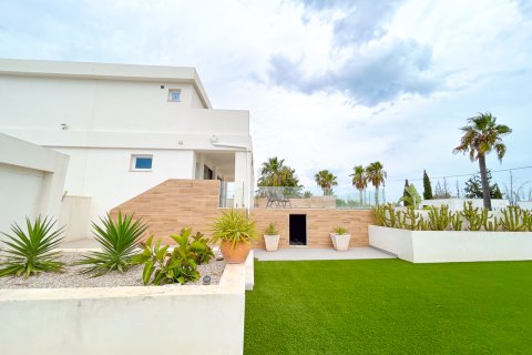 Villa for sale in Los Montesinos, Alicante, Spain 8 bedrooms, 377 sq.m. No. 194566 - photo 9