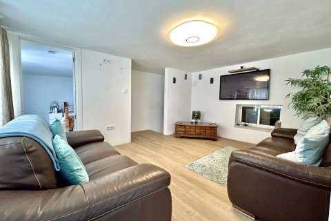 Villa for sale in Los Montesinos, Alicante, Spain 8 bedrooms, 377 sq.m. No. 194566 - photo 30