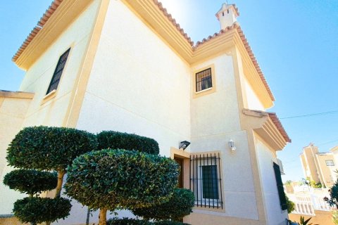 Villa in vendita a Alicante, Spagna 3 camere da letto, 184 mq. N° 194563 - foto 8