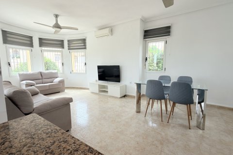 Villa in vendita a Alicante, Spagna 3 camere da letto, 184 mq. N° 194563 - foto 16