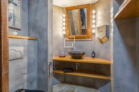 Lägenhet till salu i Barcelona, Spanien 2 sovrum, 175 kvm. Nr. 150377 - foto 18