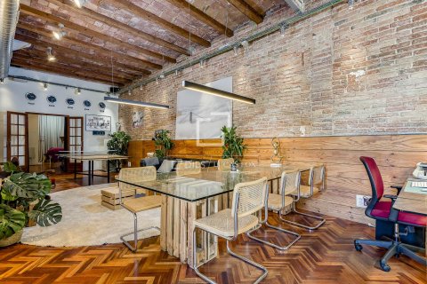 Lägenhet till salu i Barcelona, Spanien 2 sovrum, 175 kvm. Nr. 150377 - foto 8