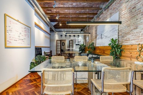 Lägenhet till salu i Barcelona, Spanien 2 sovrum, 175 kvm. Nr. 150377 - foto 9