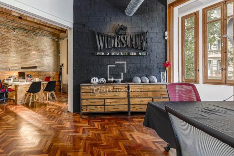 Lägenhet till salu i Barcelona, Spanien 2 sovrum, 175 kvm. Nr. 150377 - foto 7