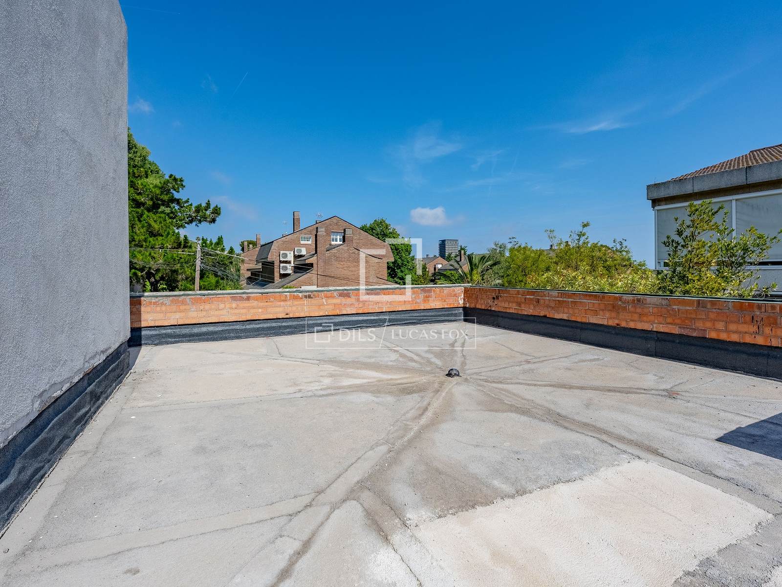 Huvila Esplugues de Llobregat, Barcelona, Espanja 5 makuuhuonetta, 552 m2 No. 150381