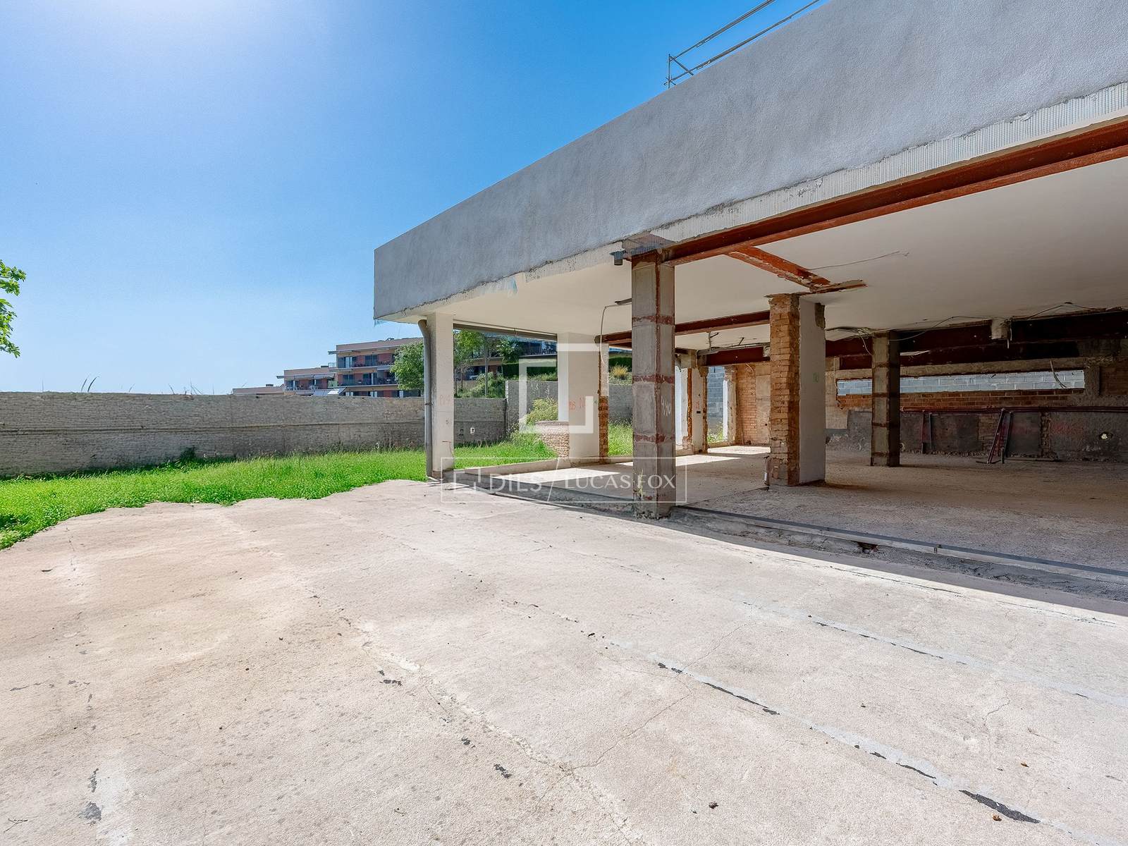 Huvila Esplugues de Llobregat, Barcelona, Espanja 5 makuuhuonetta, 552 m2 No. 150381