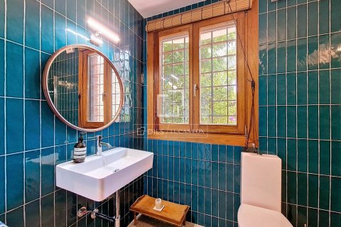 Villa for sale in Vilanova i la Geltru, Barcelona, Spain 5 bedrooms, 320 sq.m. No. 150382 - photo 15