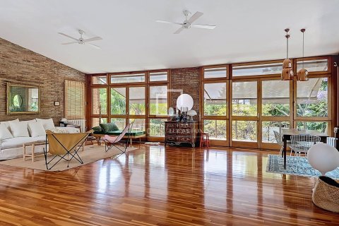 Villa for sale in Vilanova i la Geltru, Barcelona, Spain 5 bedrooms, 320 sq.m. No. 150382 - photo 24