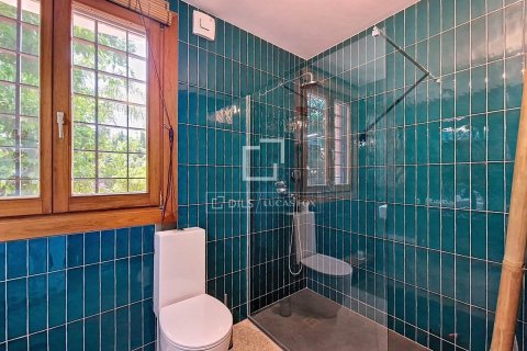 Villa for sale in Vilanova i la Geltru, Barcelona, Spain 5 bedrooms, 320 sq.m. No. 150382 - photo 14