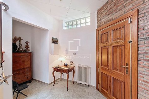 Villa for sale in Vilanova i la Geltru, Barcelona, Spain 5 bedrooms, 320 sq.m. No. 150382 - photo 7