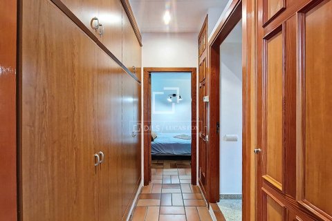 Villa for sale in Vilanova i la Geltru, Barcelona, Spain 5 bedrooms, 320 sq.m. No. 150382 - photo 11