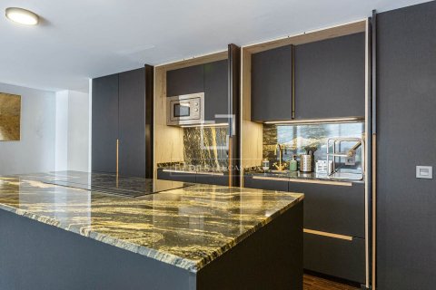 Dzīvoklis pārdošanā Barcelona, Spānijā 2 istabas, 129 m2 Nr. 150379 - attēls 14