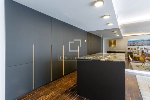Dzīvoklis pārdošanā Barcelona, Spānijā 2 istabas, 129 m2 Nr. 150379 - attēls 15