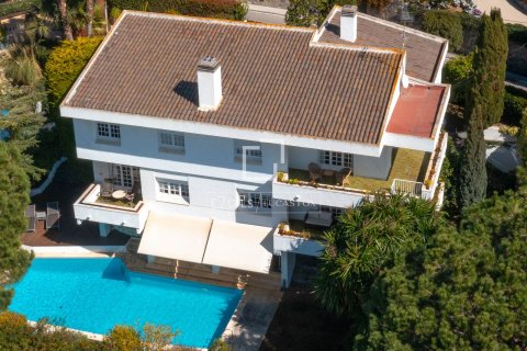 Villa for sale in Cabrils, Barcelona, Spain 5 bedrooms, 520 sq.m. No. 150383 - photo 2