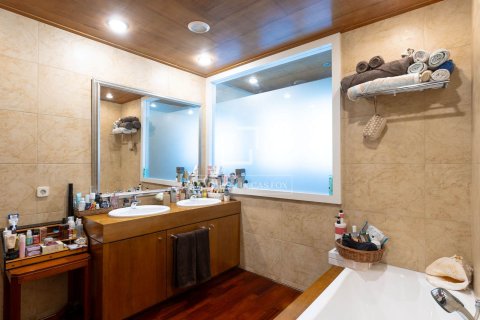 Villa for sale in Cabrils, Barcelona, Spain 5 bedrooms, 520 sq.m. No. 150383 - photo 19