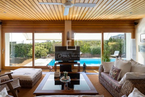 Villa for sale in Cabrils, Barcelona, Spain 5 bedrooms, 520 sq.m. No. 150383 - photo 29