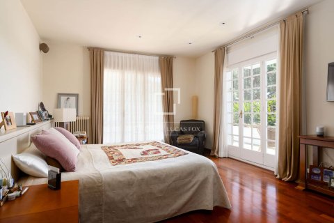 Villa for sale in Cabrils, Barcelona, Spain 5 bedrooms, 520 sq.m. No. 150383 - photo 18