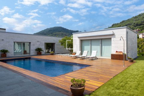 Huvila myytävänä Vallromanes, Barcelona, Espanja, 4 makuuhuonetta, 400 m2 No. 150378 - kuva 16