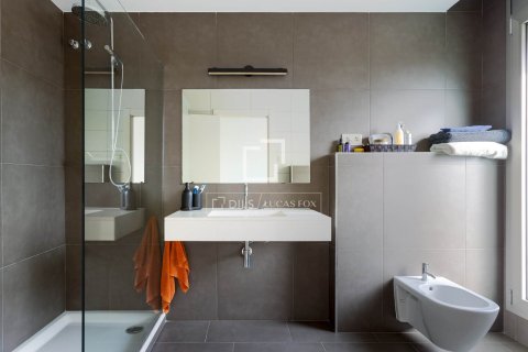 Villa for sale in Vallromanes, Barcelona, Spain 4 bedrooms, 400 sq.m. No. 150378 - photo 29