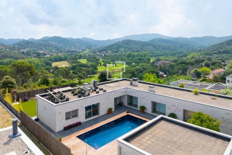 Huvila myytävänä Vallromanes, Barcelona, Espanja, 4 makuuhuonetta, 400 m2 No. 150378 - kuva 23