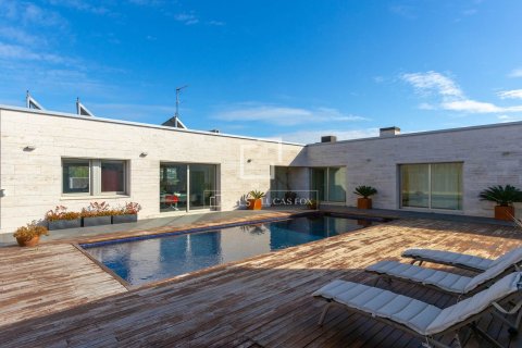 Villa for sale in Vallromanes, Barcelona, Spain 4 bedrooms, 400 sq.m. No. 150378 - photo 7