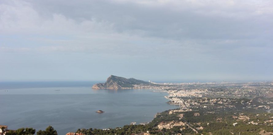Tontti Altea, Alicante, Espanja No. 80617
