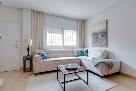 Duplex for sale in Torre de la Horadada, Alicante, Spain 3 bedrooms, 172 sq.m. No. 154998 - photo 7