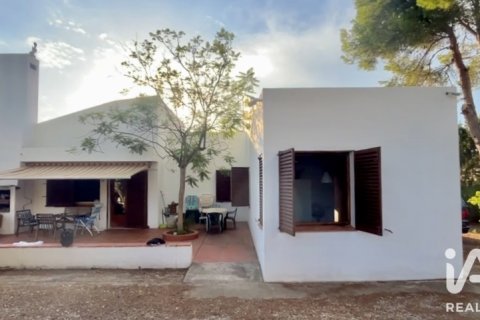 Hus i Alcala De Xivert, Castellon, Spanien 4 sovrum, 140 kvm. Nr. 194355