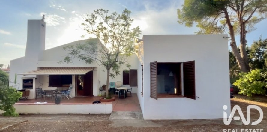 Hus i Alcala De Xivert, Castellon, Spanien 4 sovrum, 140 kvm. Nr. 194355