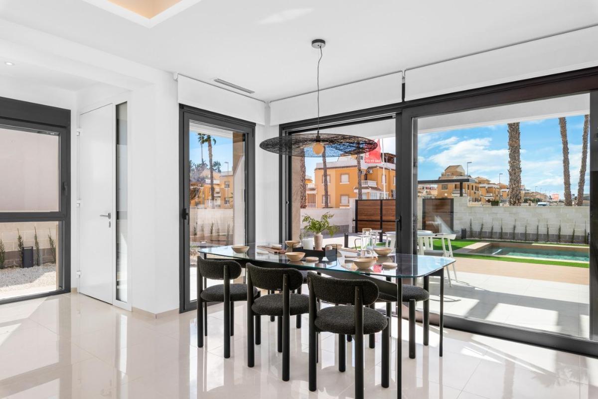 Villa à Ciudad Quesada, Alicante, Espagne 3 chambres, 147 m2 No. 97049
