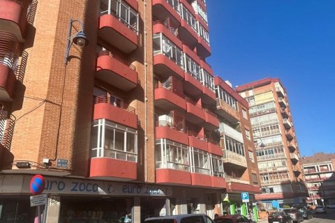Wohnung zur Miete in Leon, Spanien 1 Schlafzimmer, 112 m2 Nr. 196523 - Foto 2