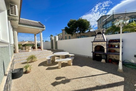 Huvila myytävänä Ciudad Quesada, Alicante, Espanja, 4 makuuhuonetta, 300 m2 No. 188920 - kuva 29