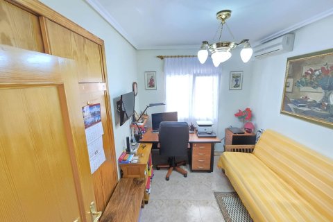 Villa à vendre à Playa Flamenca II, Alicante, Espagne, 3 chambres, 105 m2 No. 188922 - photo 15