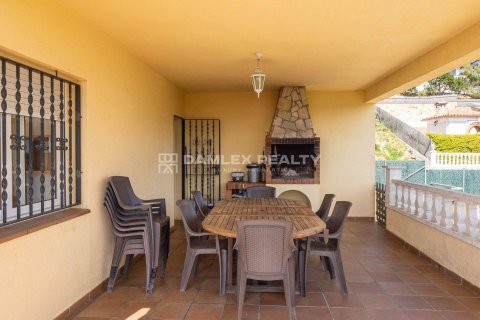 Villa for sale in Lloret de Mar, Girona, Spain 4 bedrooms, 323 sq.m. No. 177209 - photo 15