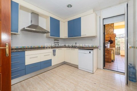 Villa for sale in Lloret de Mar, Girona, Spain 4 bedrooms, 323 sq.m. No. 177209 - photo 23