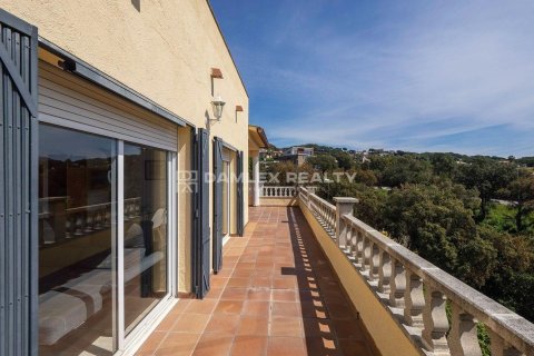 Villa for sale in Lloret de Mar, Girona, Spain 4 bedrooms, 323 sq.m. No. 177209 - photo 14