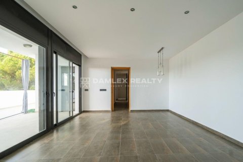 Hus till salu i Lloret de Mar, Girona, Spanien 4 sovrum, 200 kvm. Nr. 177207 - foto 5