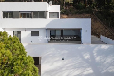 Hus till salu i Lloret de Mar, Girona, Spanien 4 sovrum, 200 kvm. Nr. 177207 - foto 2