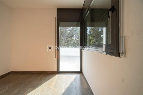 Hus till salu i Lloret de Mar, Girona, Spanien 4 sovrum, 200 kvm. Nr. 177207 - foto 12
