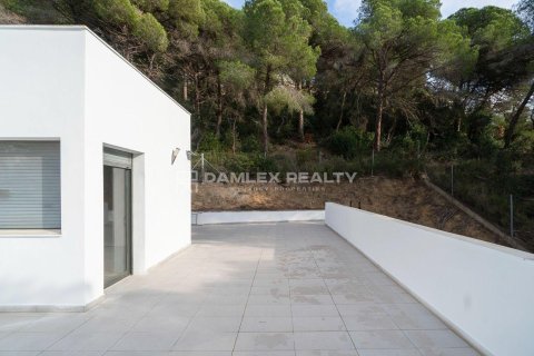 Hus till salu i Lloret de Mar, Girona, Spanien 4 sovrum, 200 kvm. Nr. 177207 - foto 16