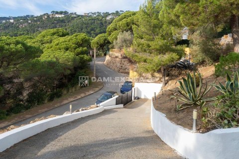 Hus till salu i Lloret de Mar, Girona, Spanien 4 sovrum, 200 kvm. Nr. 177207 - foto 27